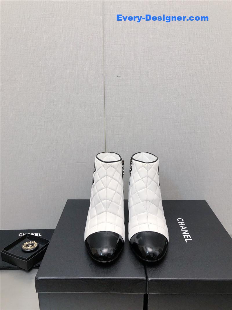 CC c standard round toe chunky heel ankle boots