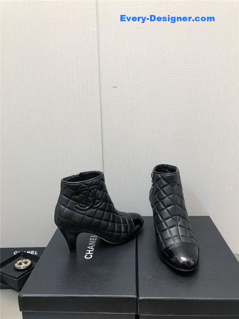 CC c standard round toe chunky heel ankle boots