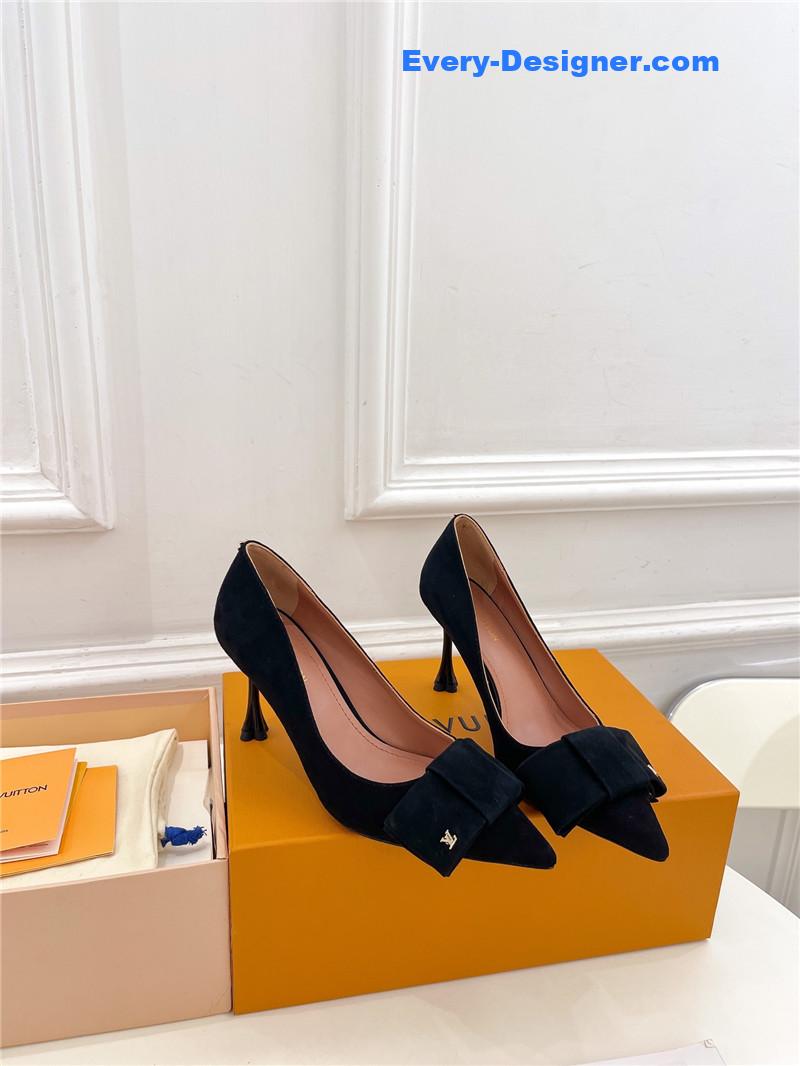 l0vis Vvtt0n lv bowknot pointed shoes