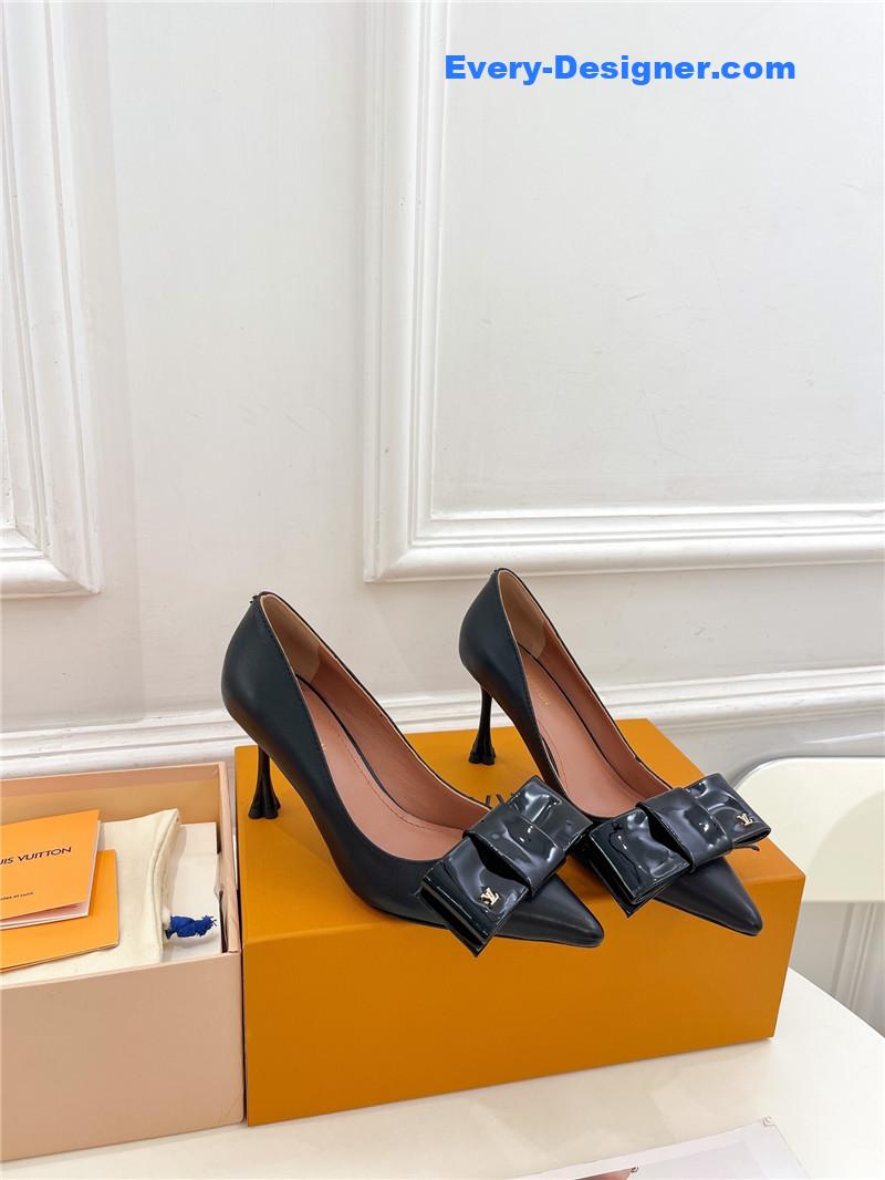 l0vis Vvtt0n lv bowknot pointed shoes
