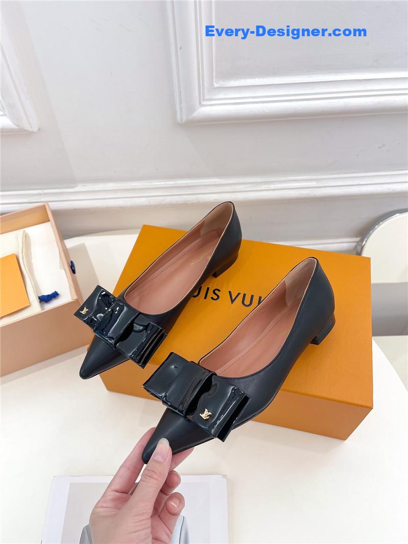 l0vis Vvtt0n lv bowknot pointed shoes