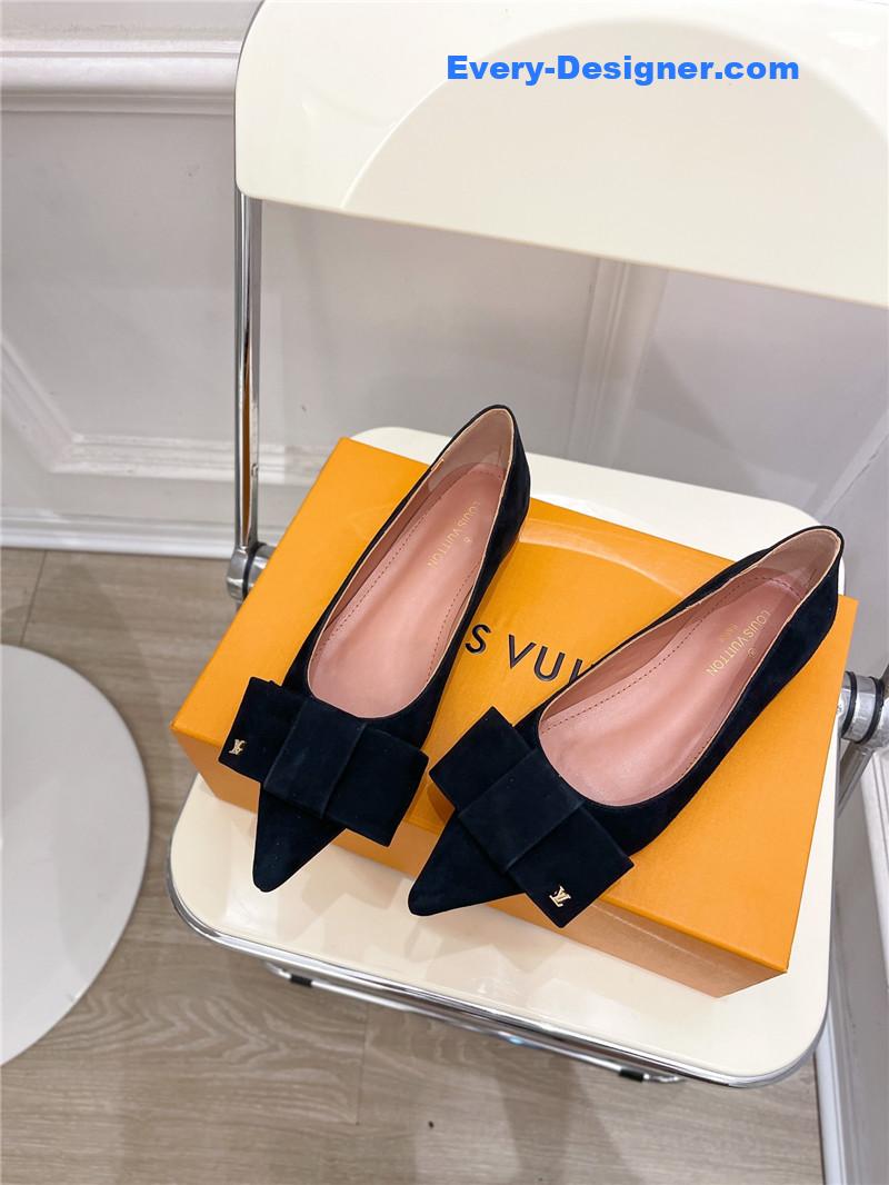 l0vis Vvtt0n lv bowknot pointed shoes