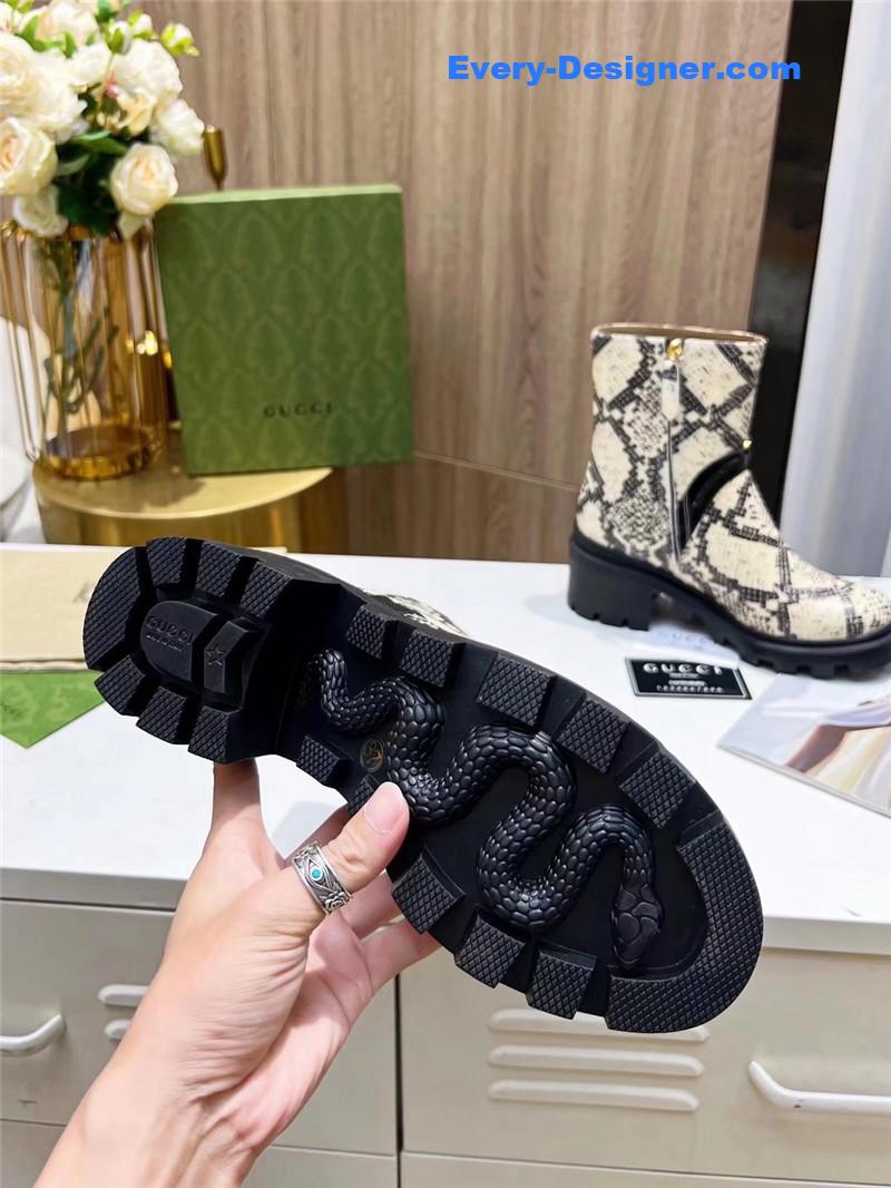 Gucci vintage british style ankle boots