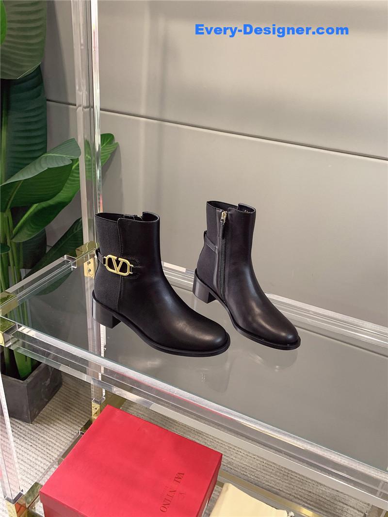 Va1e*ntin0 new v buckle high-heeled ankle boots
