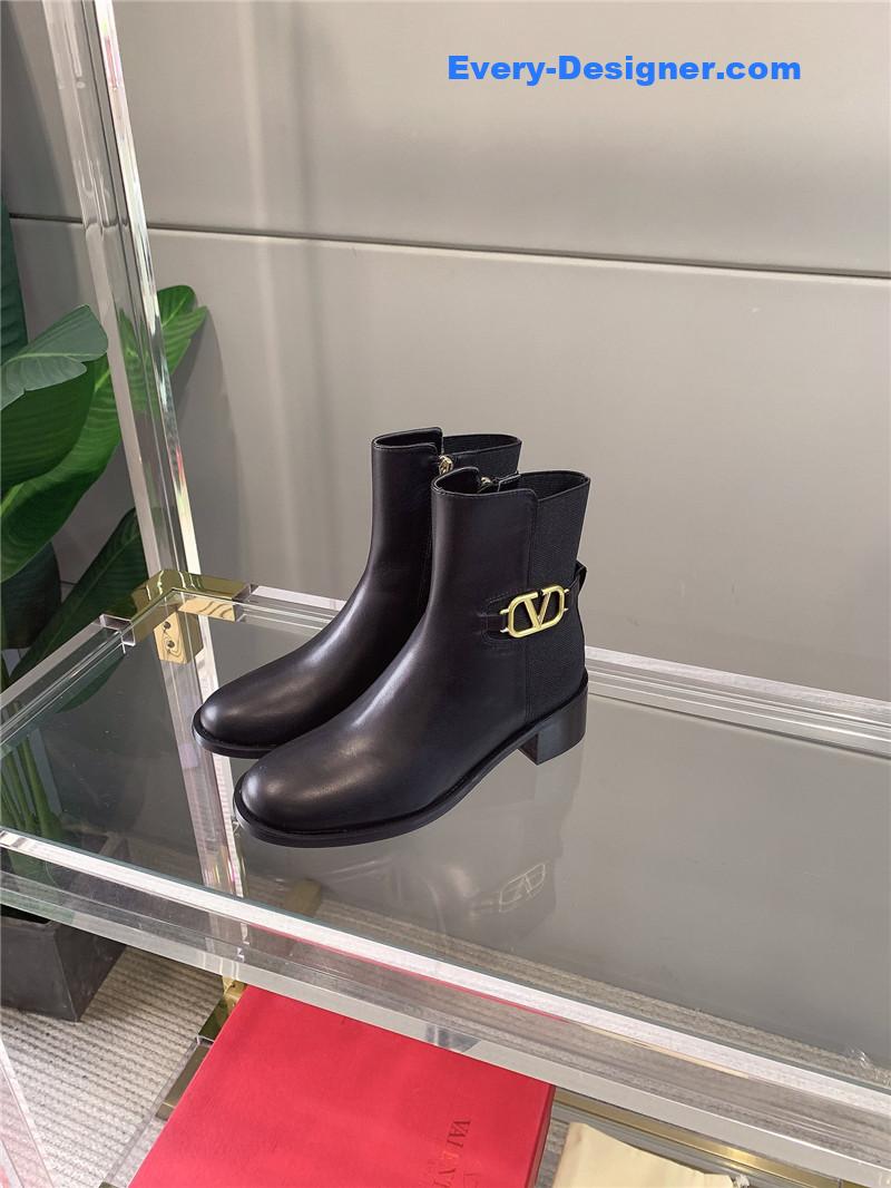 Va1e*ntin0 new v buckle high-heeled ankle boots