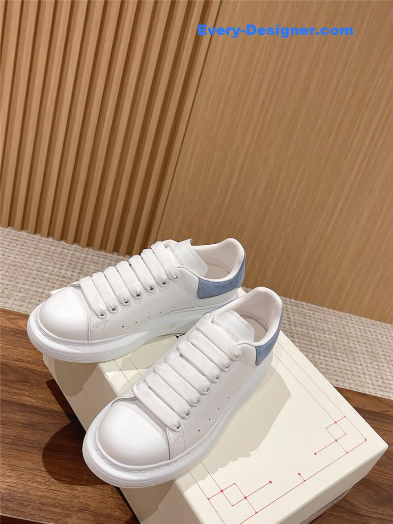 Alexander mcqueen classic all-match small white shoes