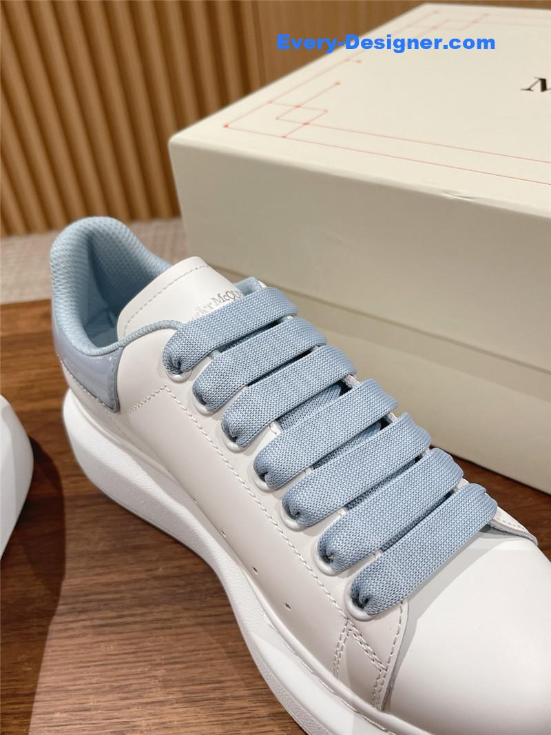 Alexander mcqueen classic all-match small white shoes