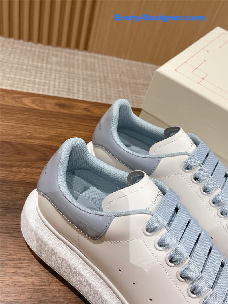 Alexander mcqueen classic all-match small white shoes