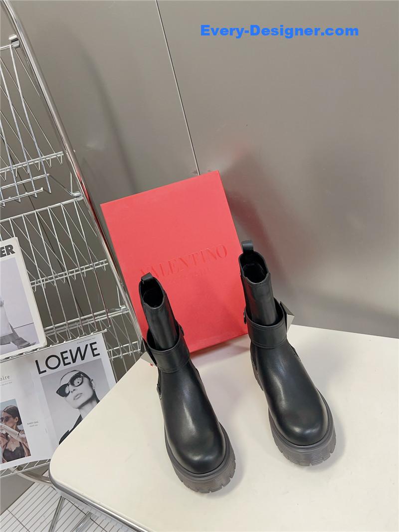 valentino fall and winter catwalk boots