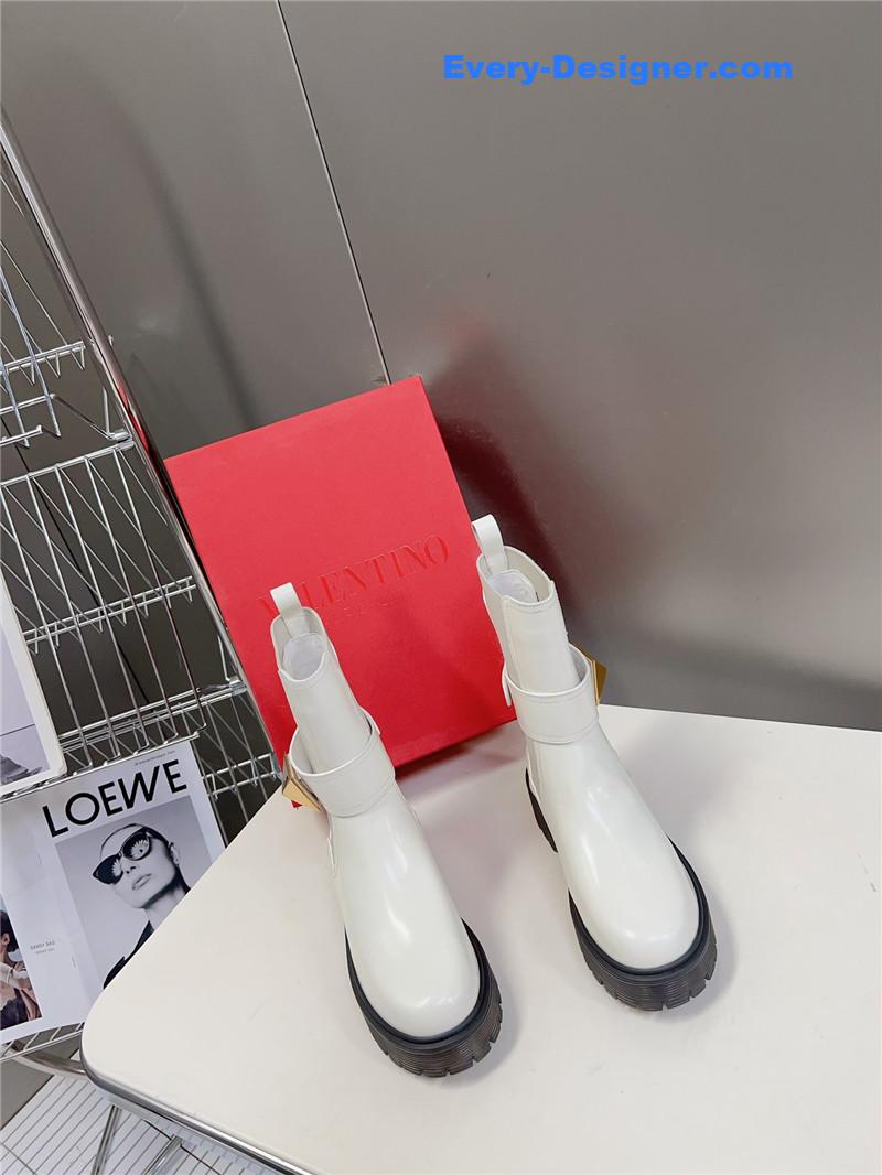 valentino fall and winter catwalk boots