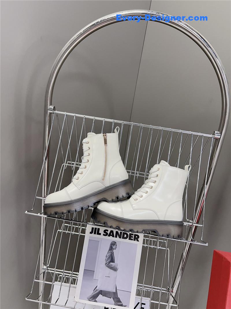 Va1e*ntin0 fall and winter catwalk boots