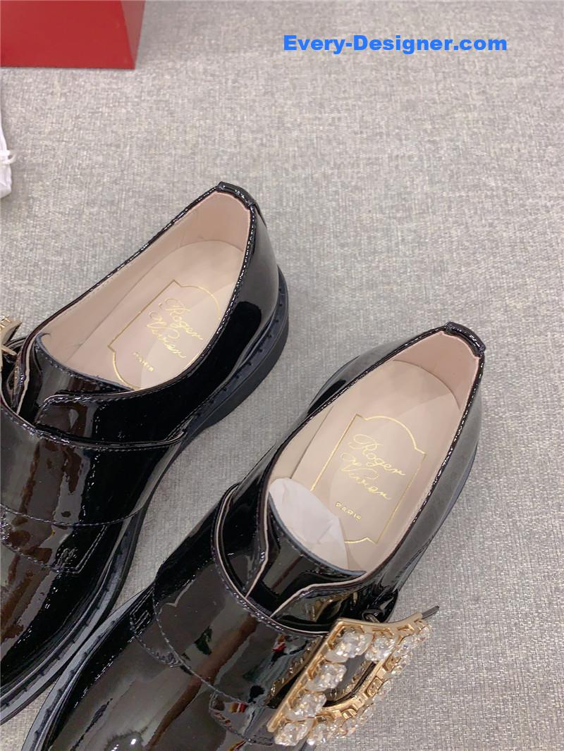 roger vivier new patent leather D1am0nd buckle loafers