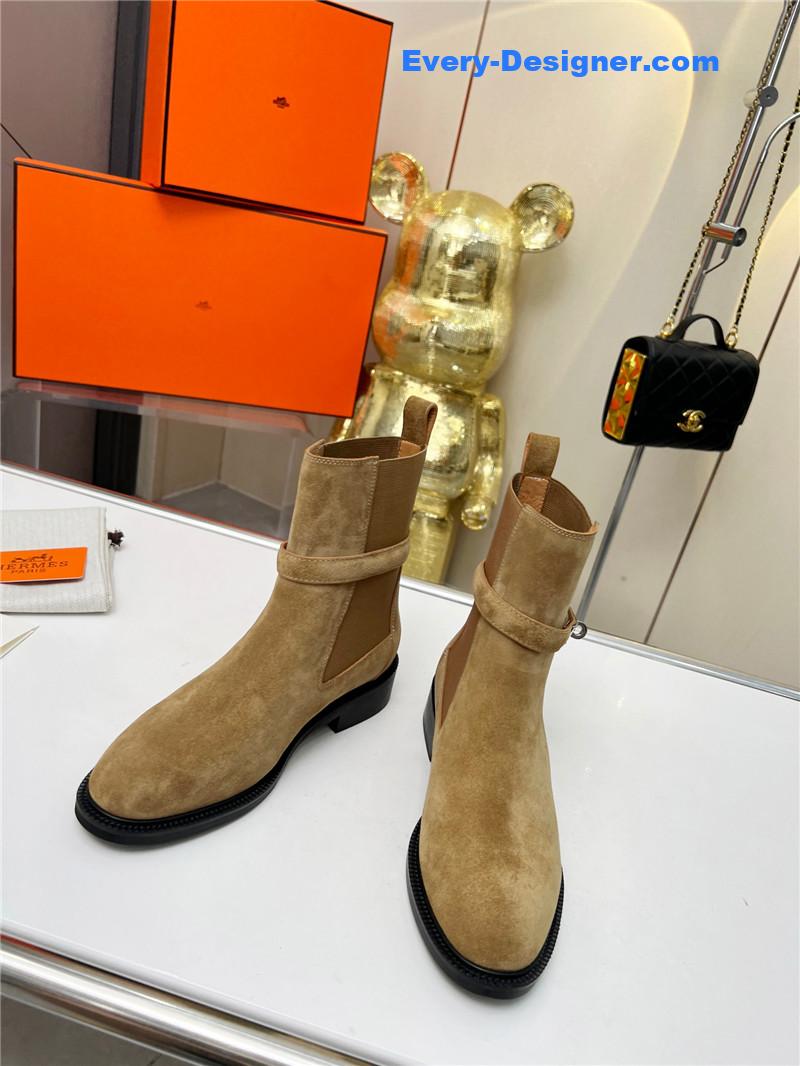 H**me5 new classic boots