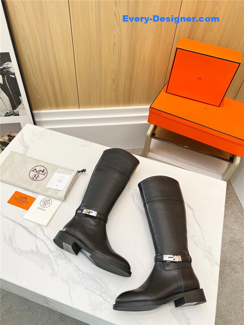 H**me5 new classic boots