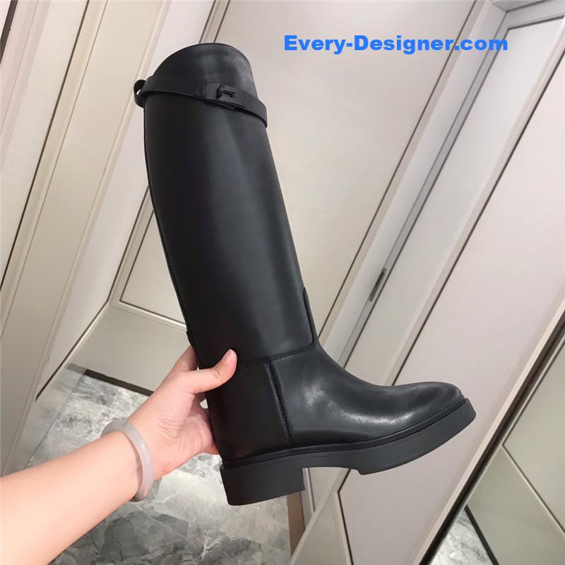 H**me5 new classic boots