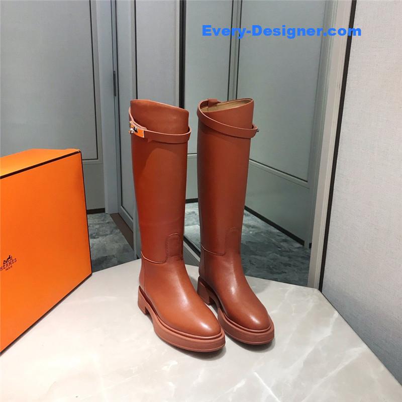 H**me5 new classic boots