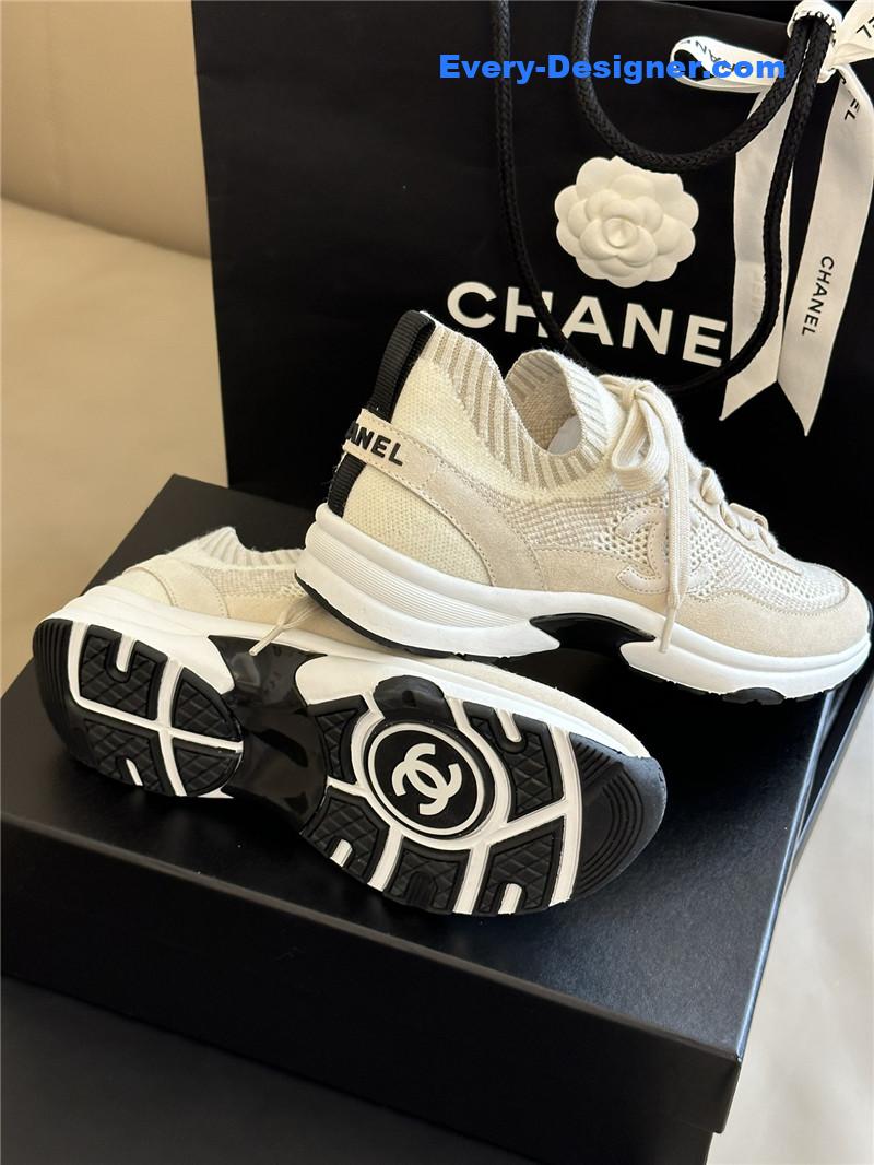 Ch**el classic socks sneakers