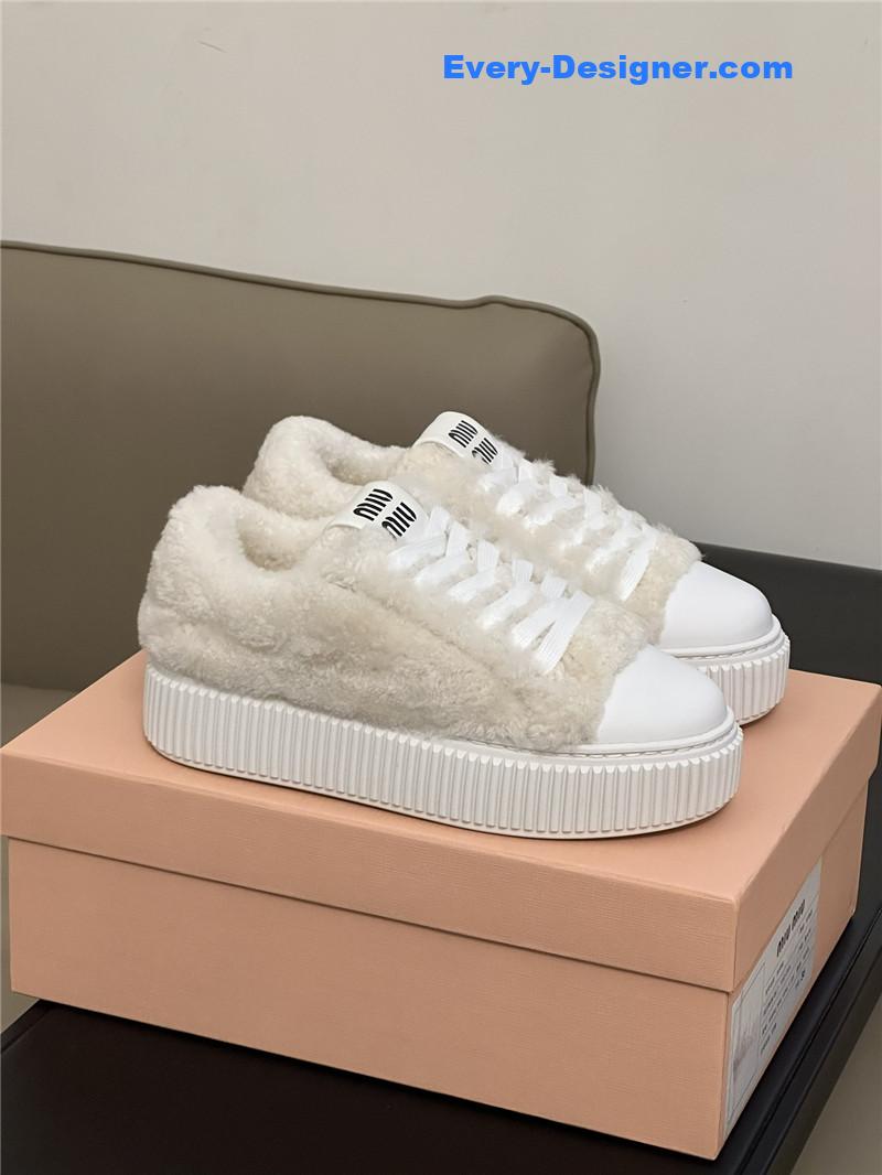 M1um1u autumn and winter lamb wool series sneakers
