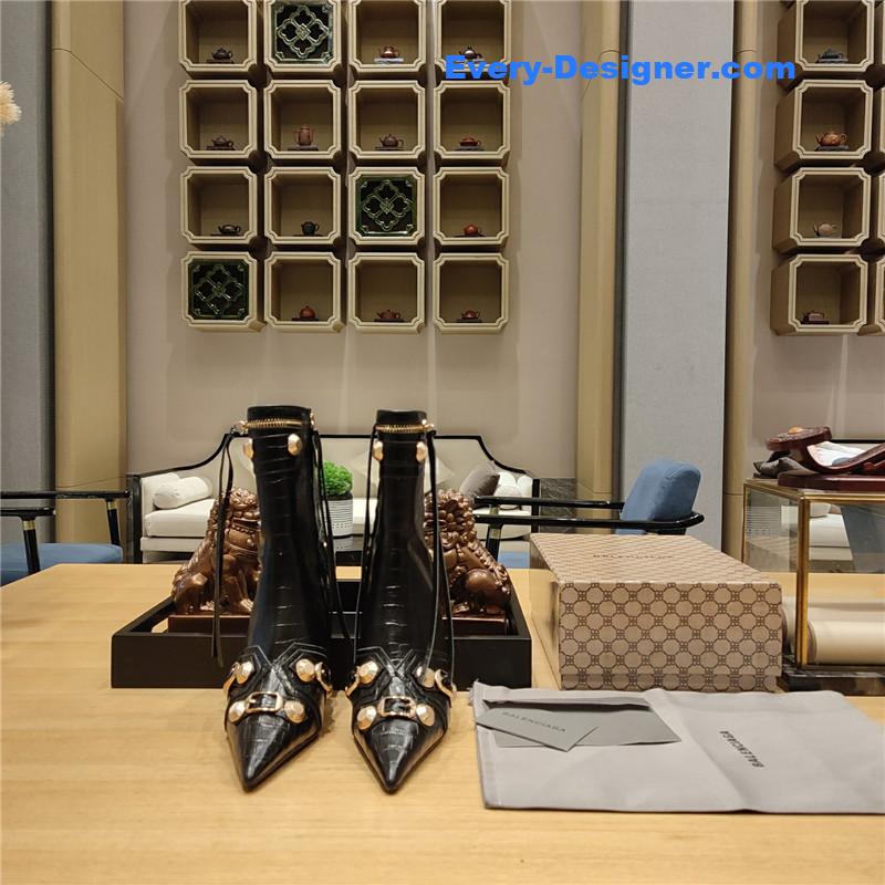 Ba1en*iaga metal stud le cagloe motorcycle boots