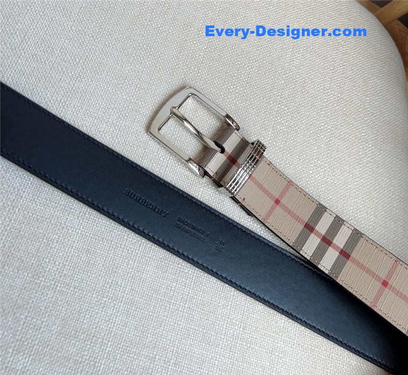 Burberry belt loop engraved with Burberry check