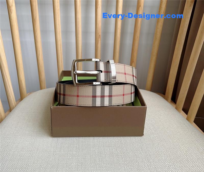 Burberry belt loop engraved with Burberry check