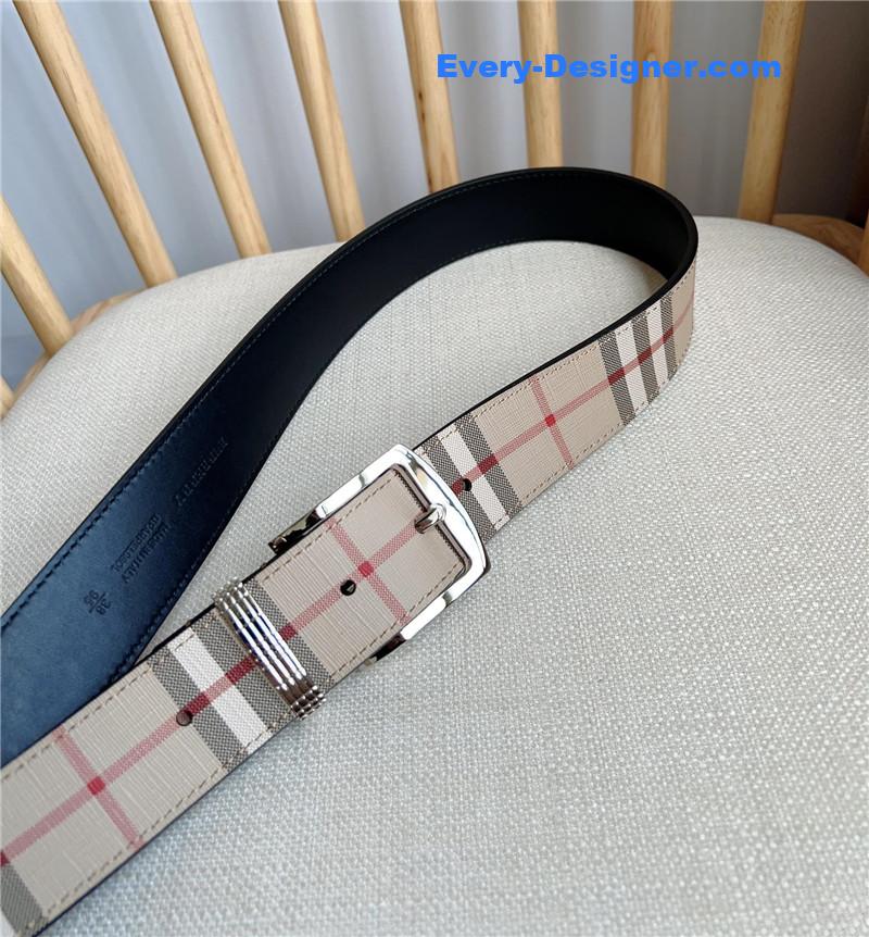 Burberry belt loop engraved with Burberry check