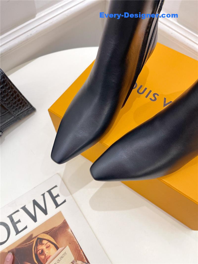 l0vis Vvtt0n lv small square toe metal heel boots