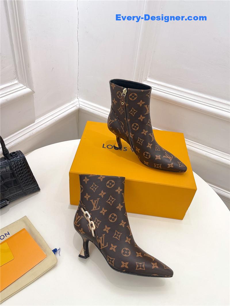 l0vis Vvtt0n lv small square toe metal heel boots