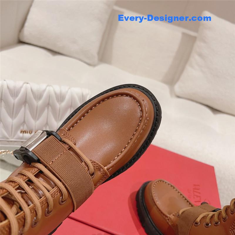 Va1e*ntin0 lace-up martin boots