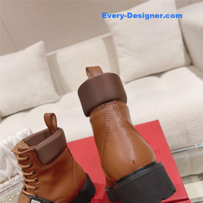 Va1e*ntin0 lace-up martin boots