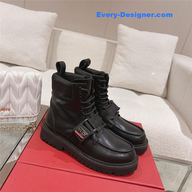 Va1e*ntin0 lace-up martin boots