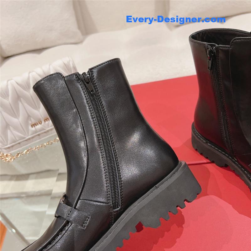 Va1e*ntin0 v buckle side pull boots