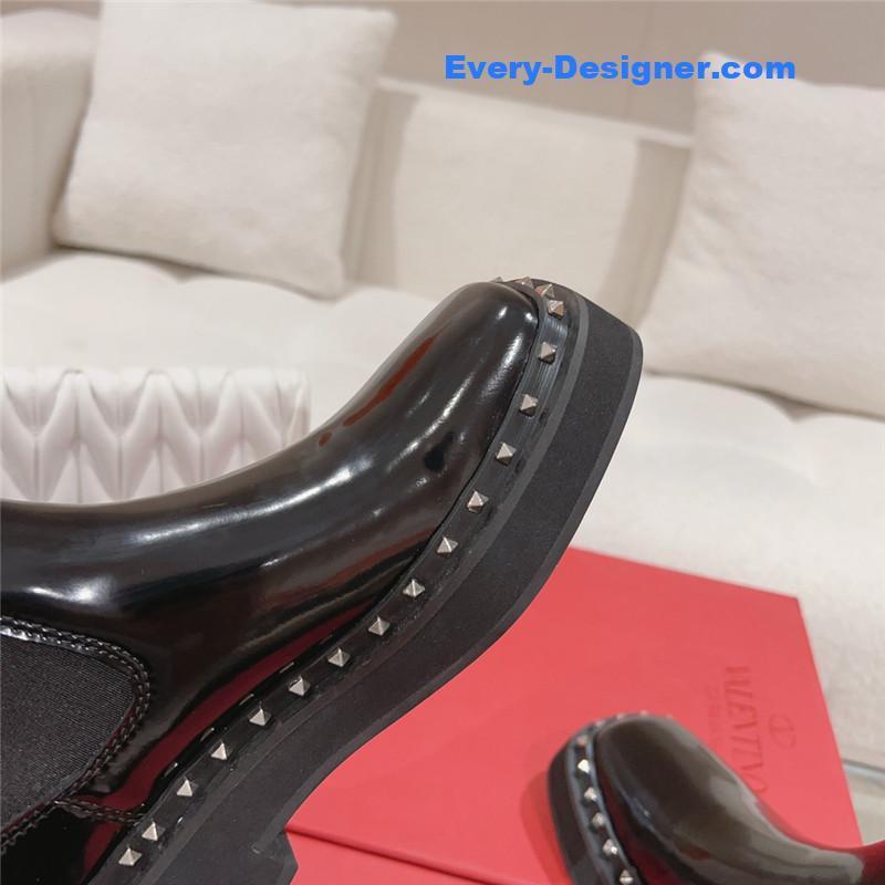 Va1e*ntin0 rivet short nude boots