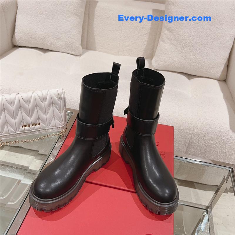 Va1e*ntin0 rivet short nude boots