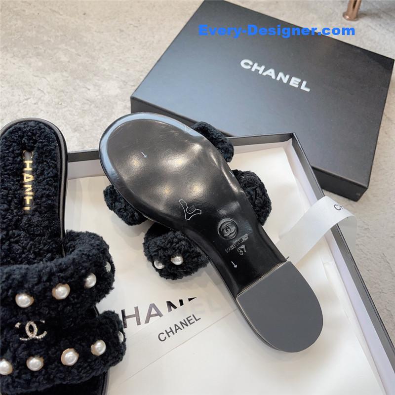 CC new wool slippers