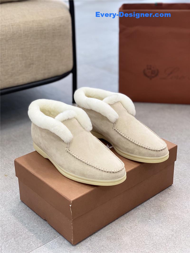 L0r0 P1ana new snow boots