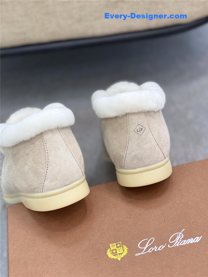 L0r0 P1ana new snow boots