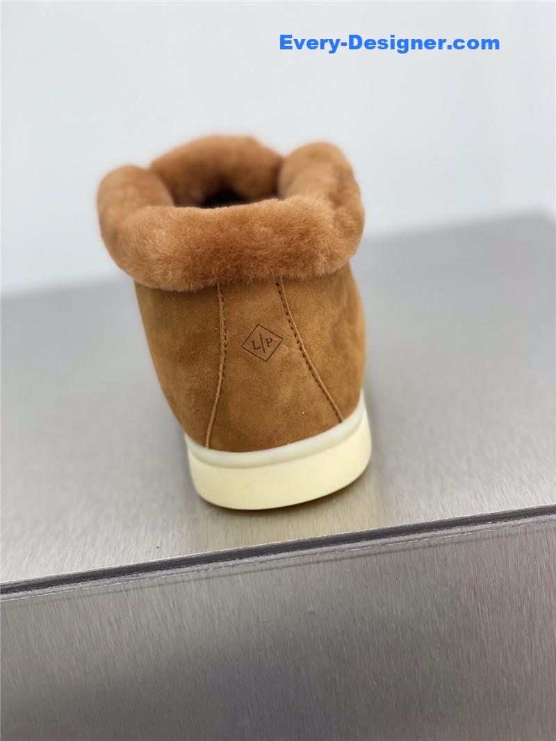 L0r0 P1ana new snow boots