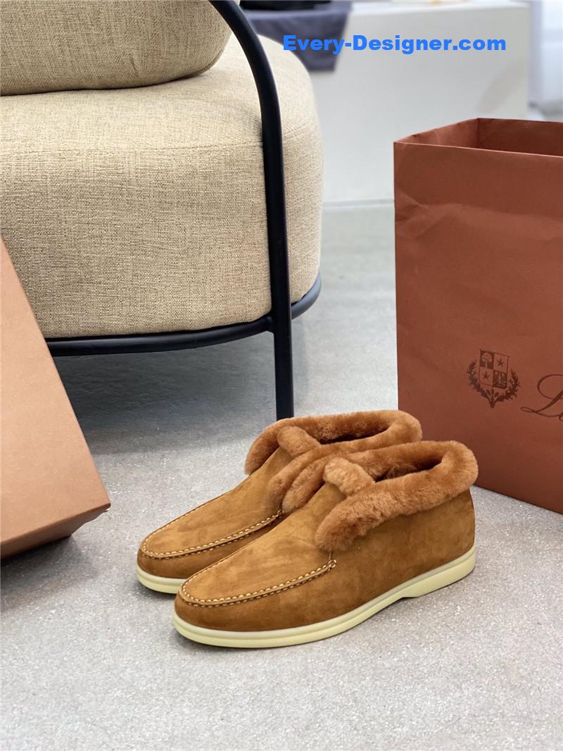 L0r0 P1ana new snow boots