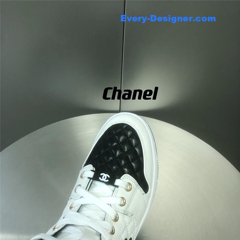Chanel black and white panda rhombus casual sneakers