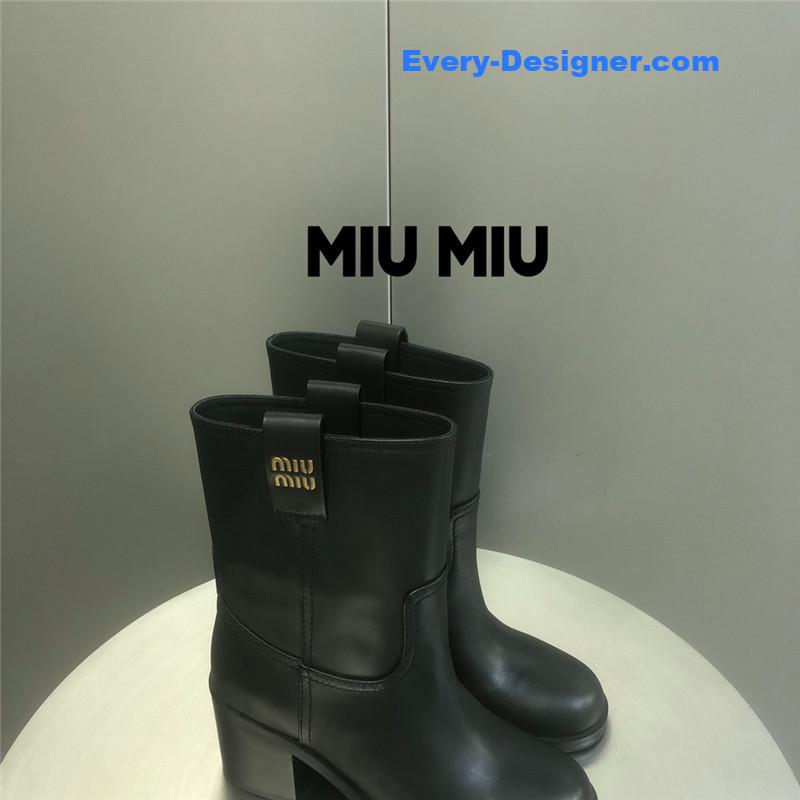 M1um1u thick heel short boots