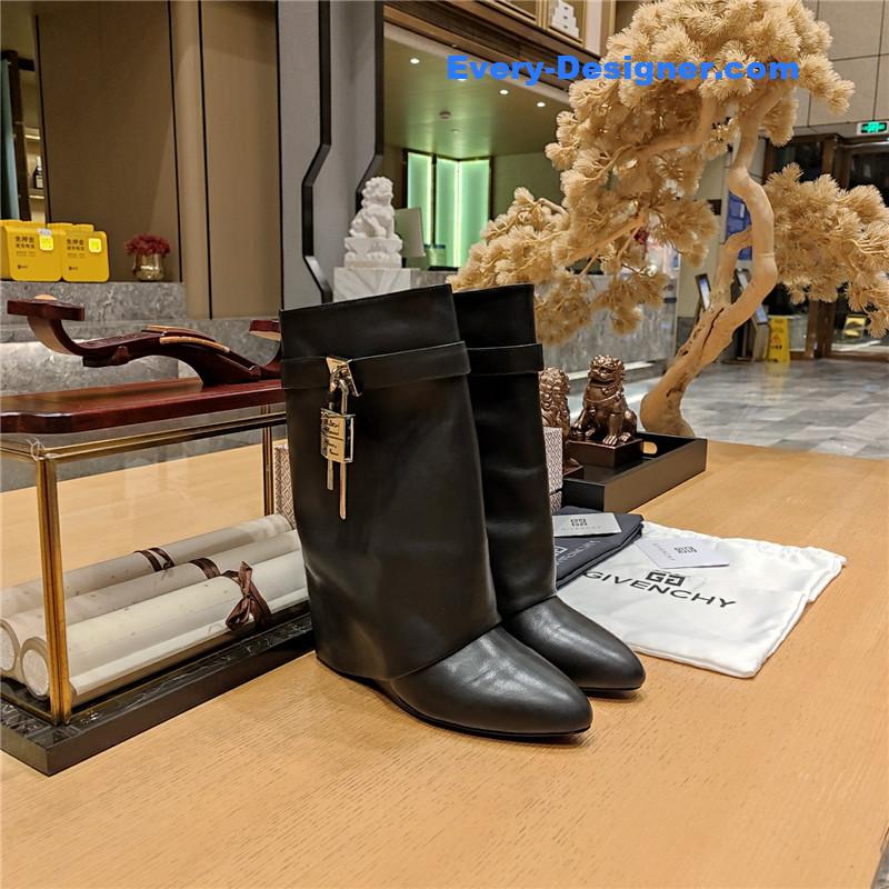 Givenchy cropped leg boots