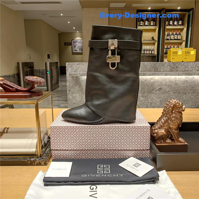 Givenchy cropped leg boots