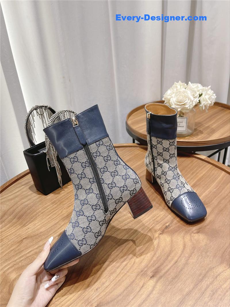 Gvc*1 side buckle ankle boots