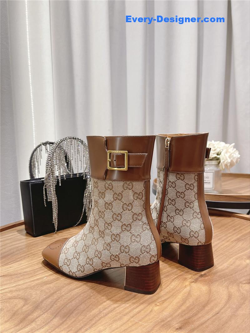 Gvc*1 side buckle ankle boots