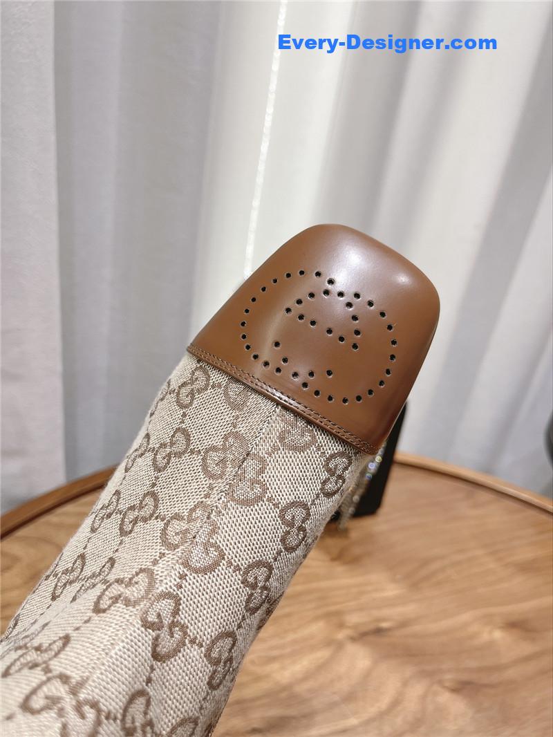 Gvc*1 side buckle ankle boots