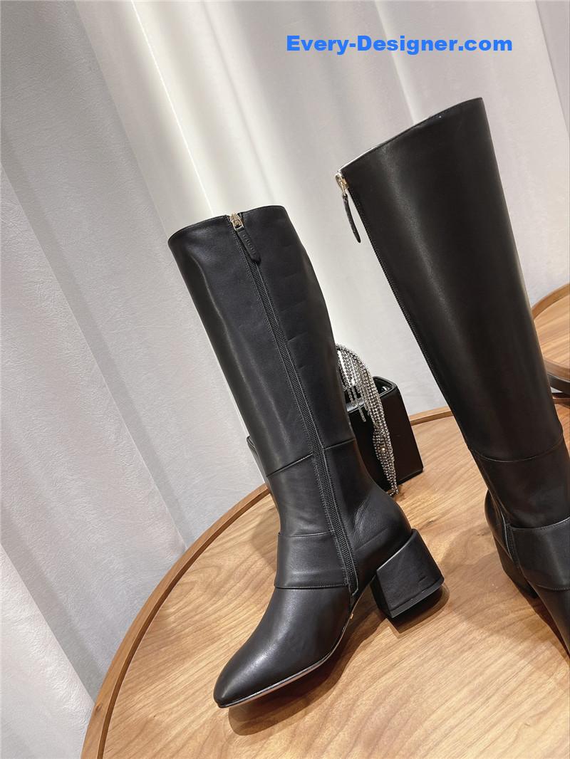 Gucci double G buckle boots