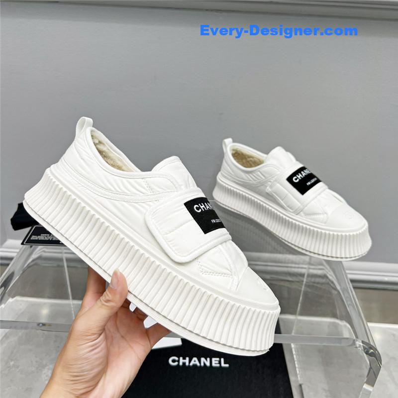 CC new casual sports style bread shoes