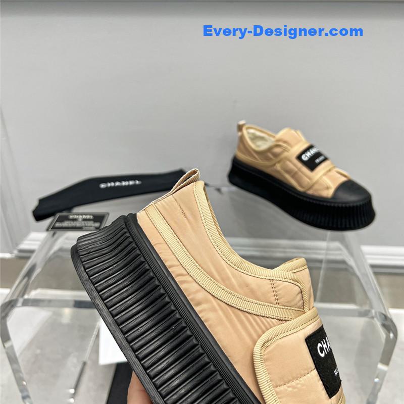 CC new casual sports style bread shoes