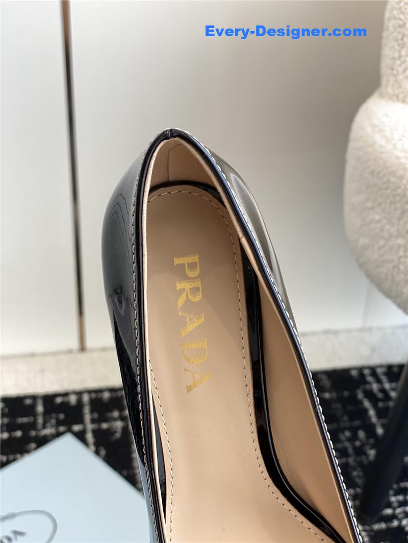 Pra*a autumn and winter classic color matching shoes